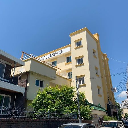 بيت شباب إسكيب تشنتشون المظهر الخارجي الصورة